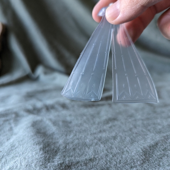 5/$20 🌼 Disney Frozen Elsa Cloak Replacement Hasbro Figure Loose Transparent - Picture 4 of 10